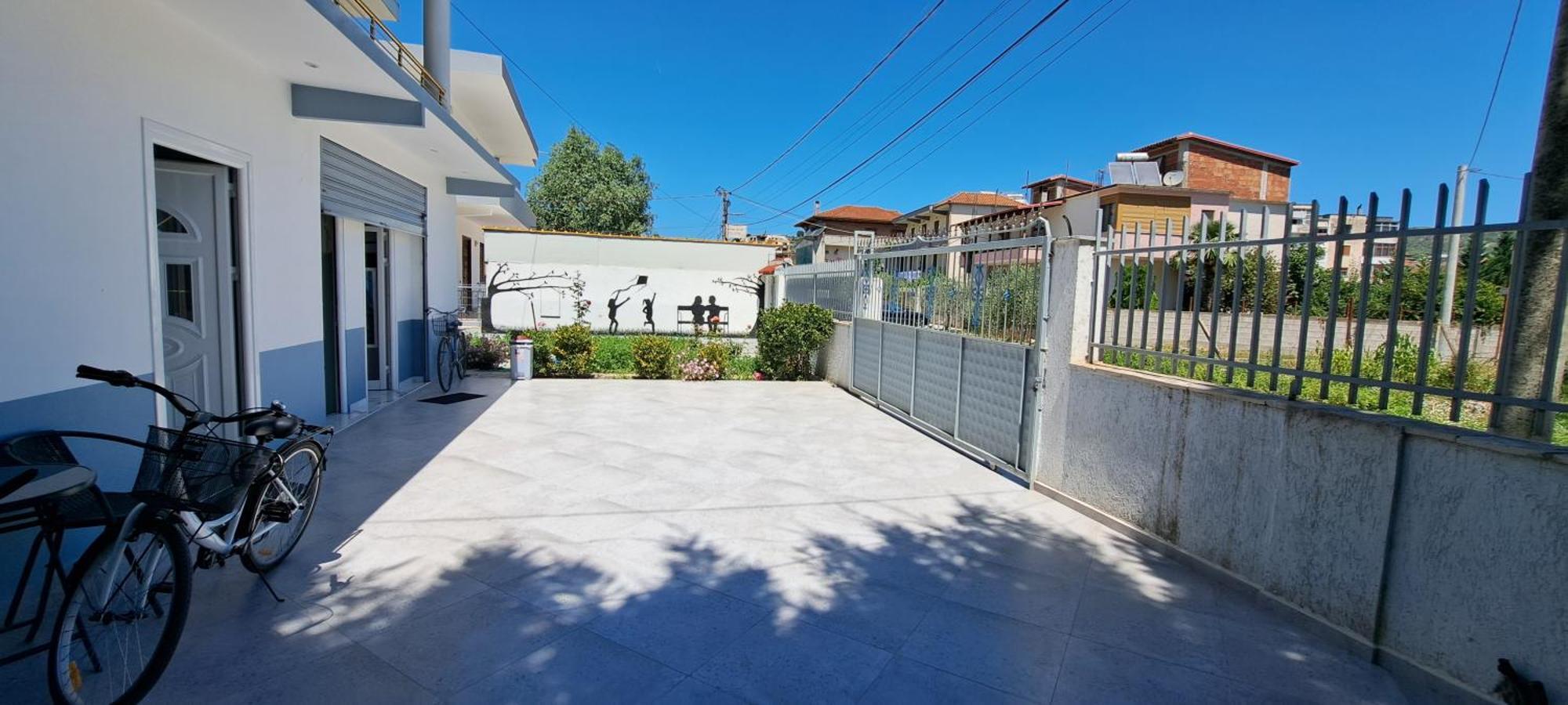 Likaj Villa *